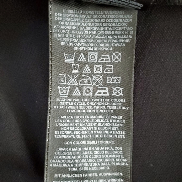 Guess Fit & Flare Skater Mini Dress - Picture 10 of 10